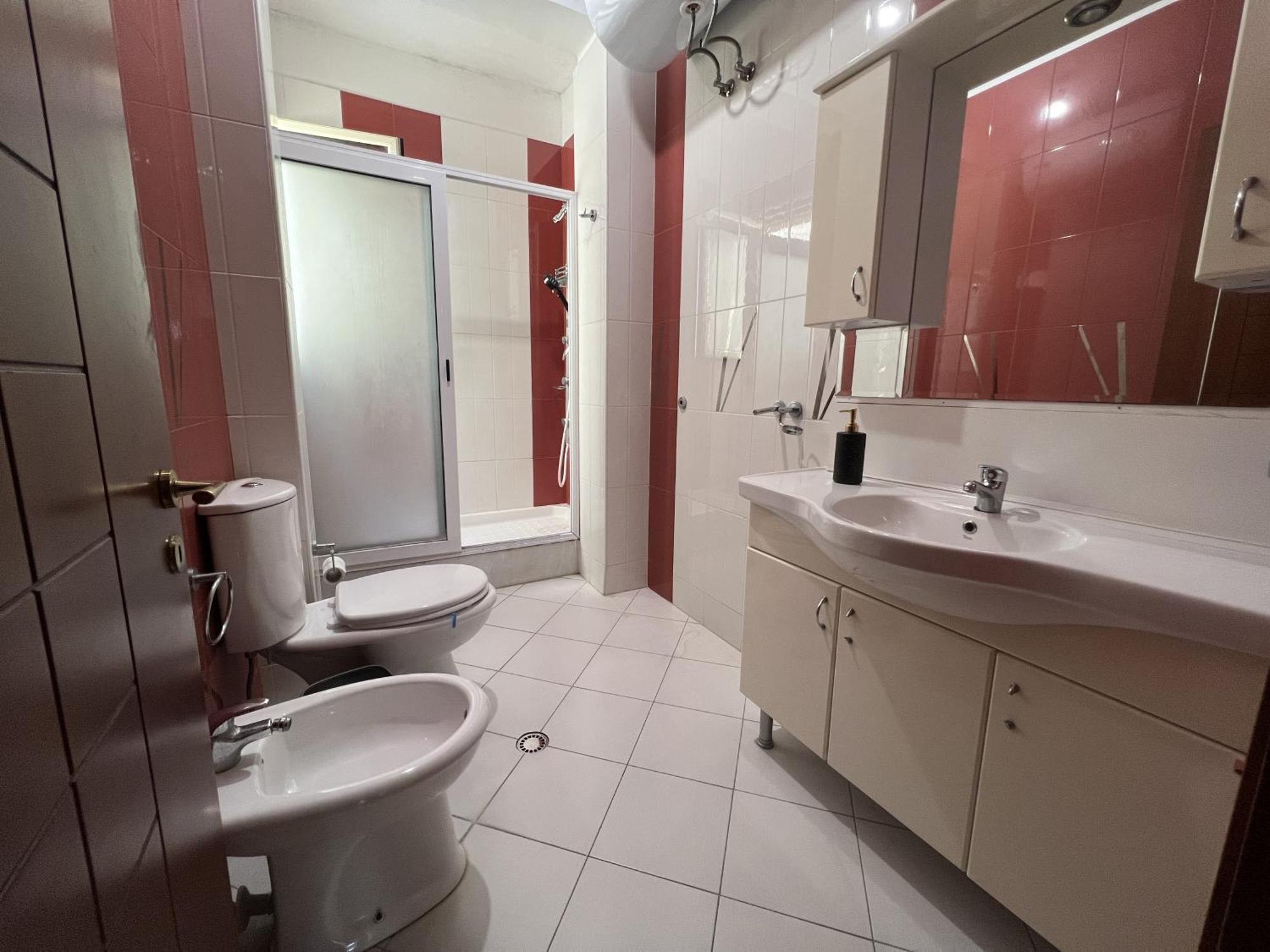 Elly Apartment Durres Bagian luar foto