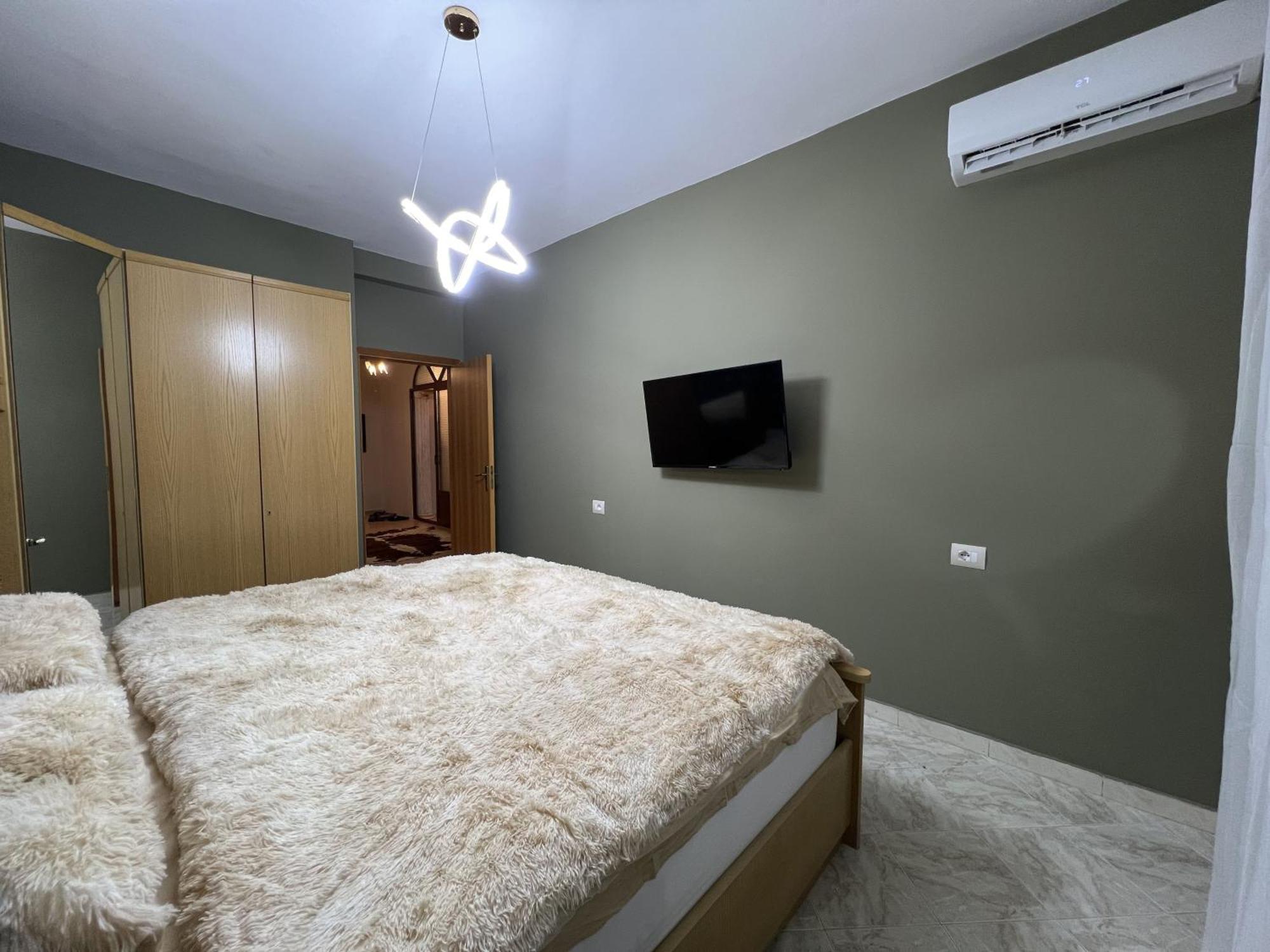 Elly Apartment Durres Bagian luar foto
