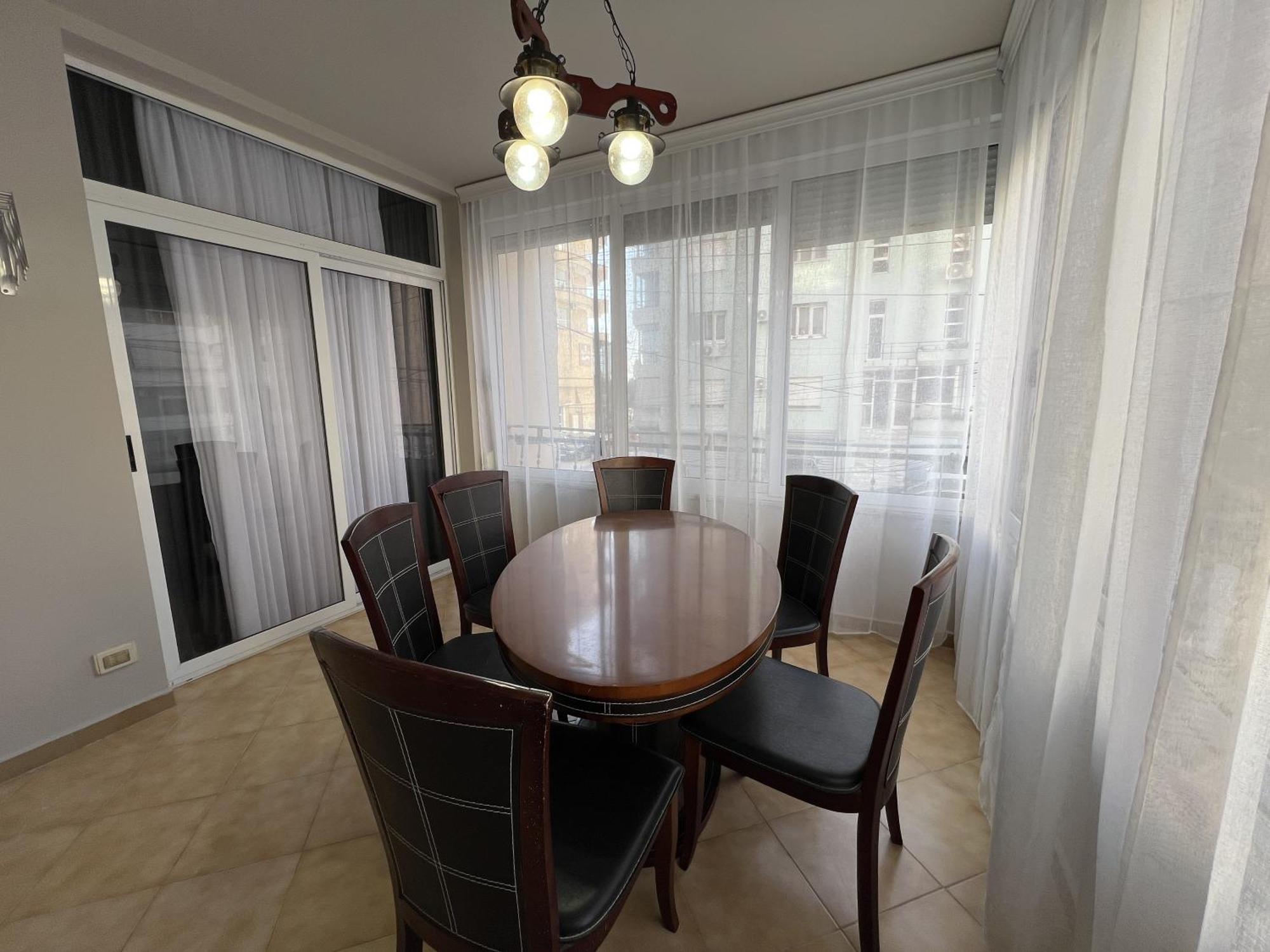 Elly Apartment Durres Bagian luar foto